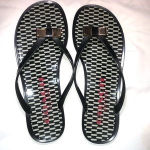 coach flip-flops